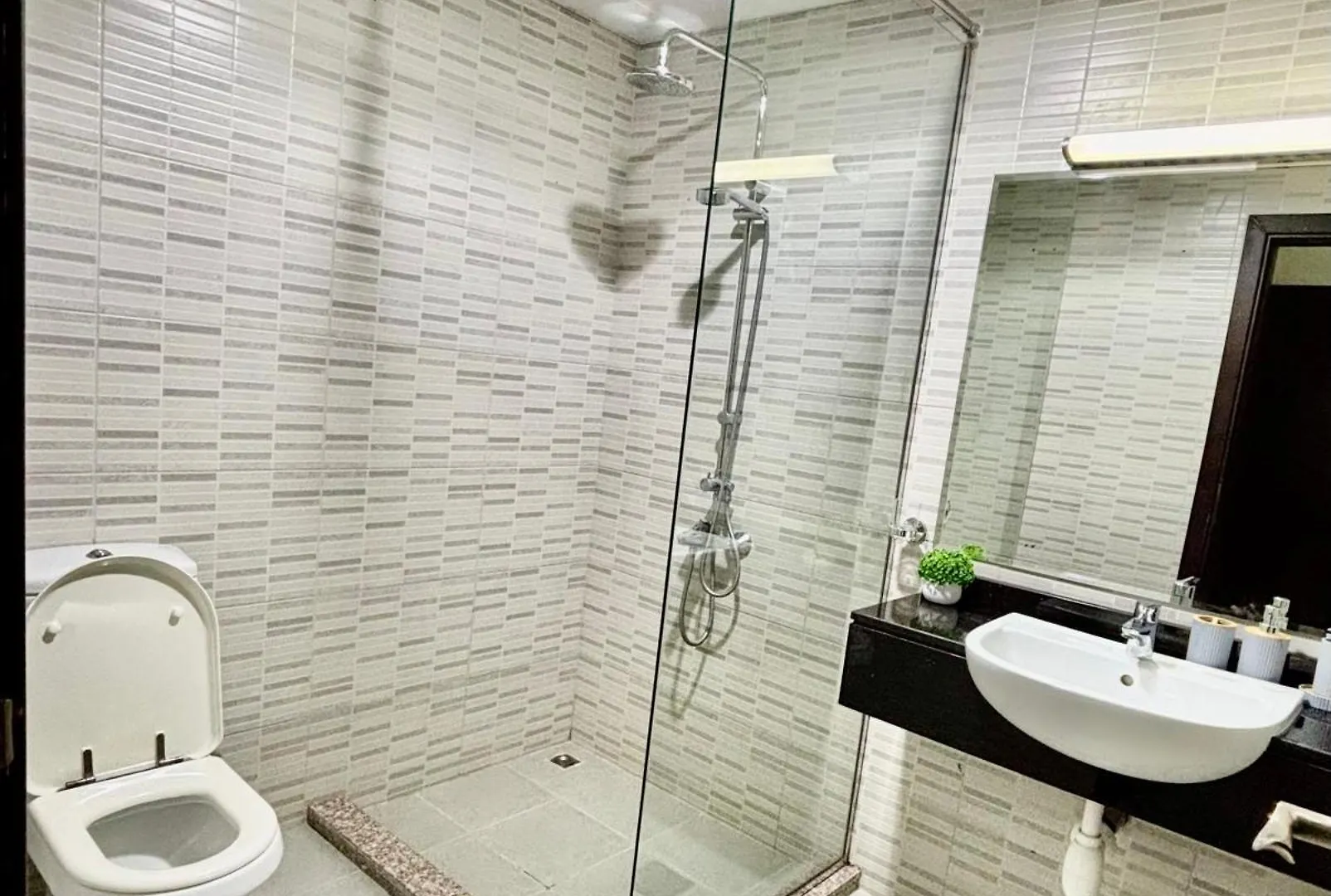 Charming Villa In Hydra Village Between Dxb & Ad أبو ظبي بيت للعطل